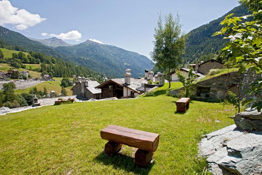 B&B A Pankeo Valtournenche Exterior foto